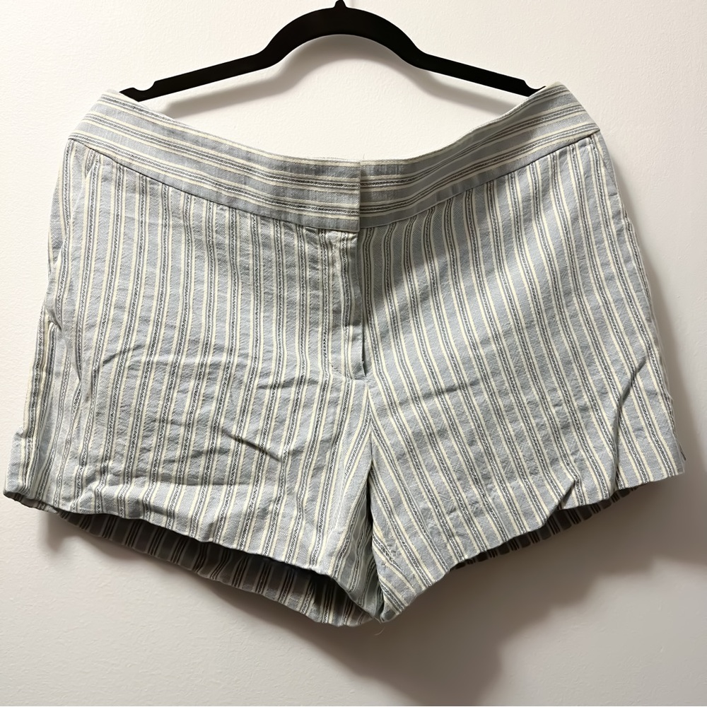 NWT Loft Linen Shorts